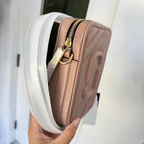 Marc Jacobs THE MOTO SHOT CROSSBODY PHONE CASE S163L01RE21 Dusty Beige - Picture 2 of 13